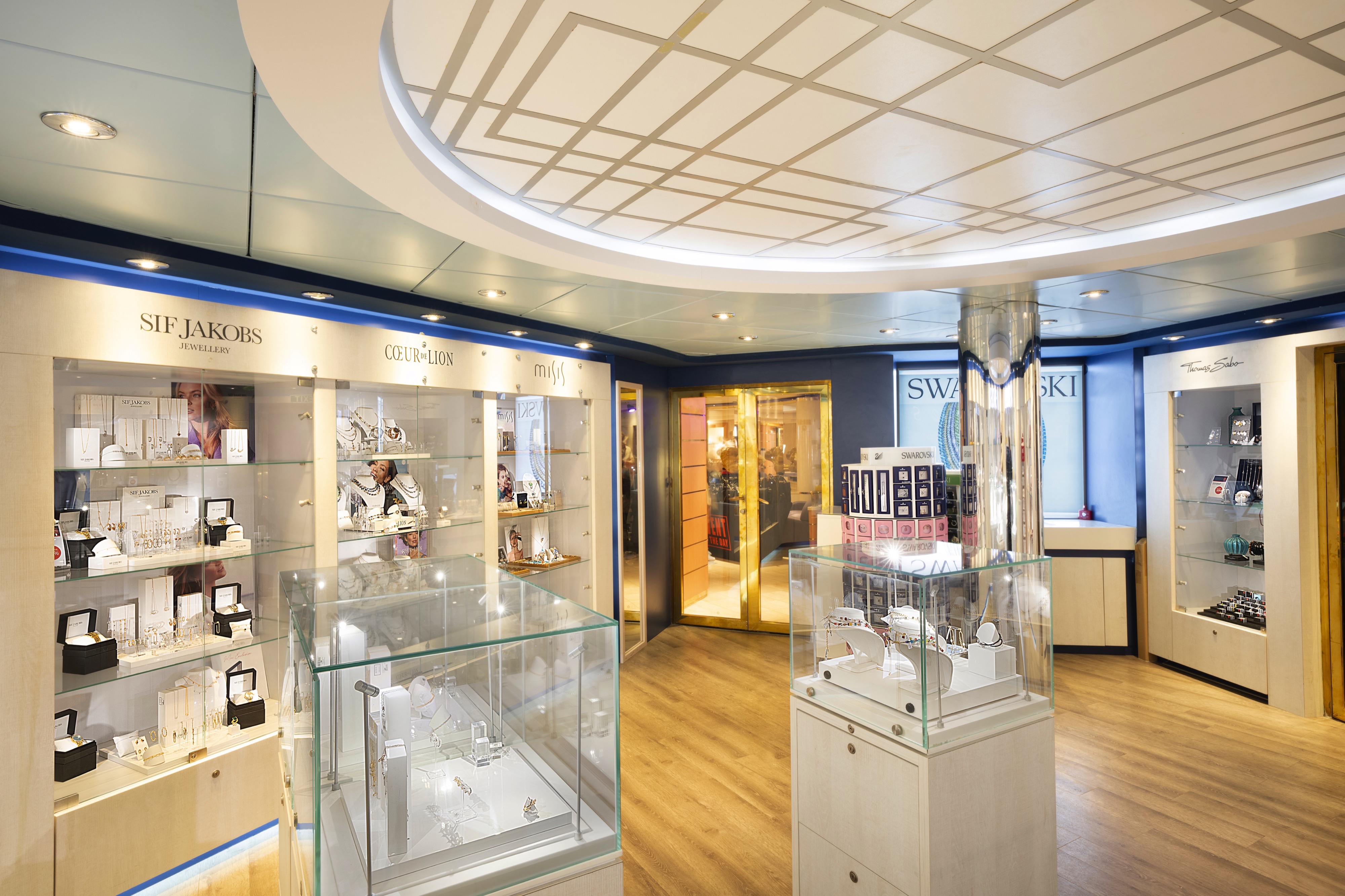 MSC Lirica - Shops